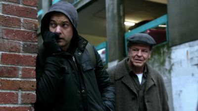 Just keep going, you're doing great. - Fringe