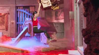 - Just lean forward when you land.
- You got it. Use your momentum! - Floor Is Lava
