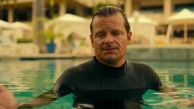 - Just, like, be real.
- I am being real. - The White Lotus