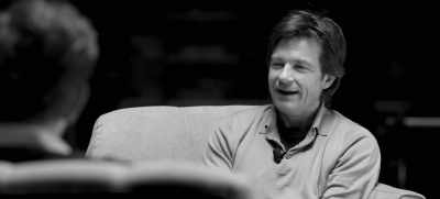 - Just like Sean's story.
- [all laughing] - SmartLess: On the Road