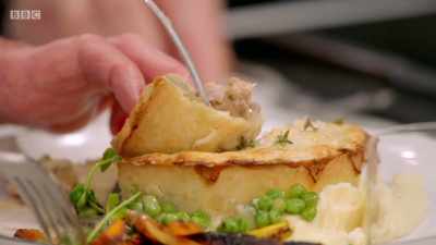 Just looking at that pastry,
it's a little bit raw, just there. - Britain's Best Home Cook