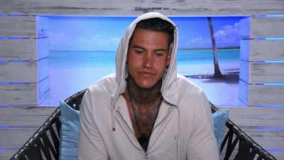 Just need to clear
my head and - Love Island