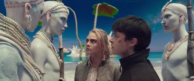 Just one call. - Valerian and the City of a Thousand Planets
