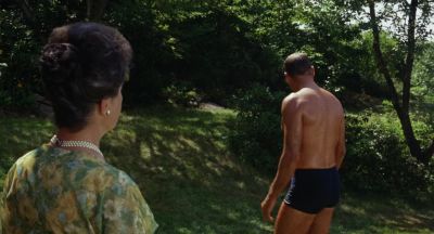 Just one minute - The Swimmer
