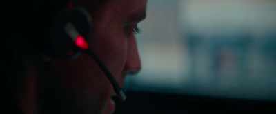 - Just please call back later.
- Excuse me? Just send an ambulance. - The Guilty