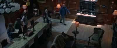 Just press the dragon tail
under the wall lamp. - Dangerous Game: The Legacy Murders