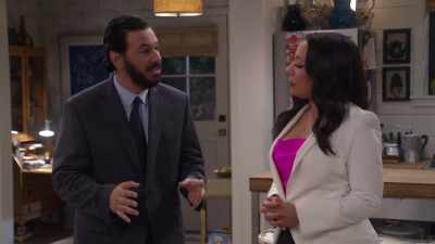 Just remember, behind
every machismo man - Lopez vs Lopez