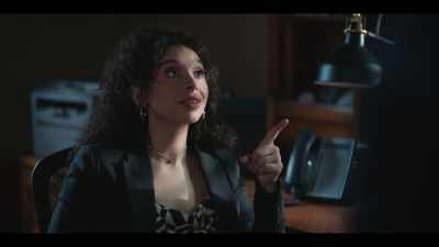 Just remember...
[phone buzzing] - True Justice: Family Ties