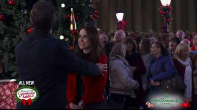 Just right over here. - Christmas in Rome