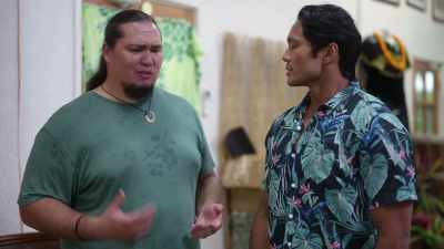 Just spend some time showing her
Hukilau and-- - Romance in Hawaii