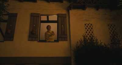-Just stay. Don't move, okay?
-Okay. - Hollywood Stargirl