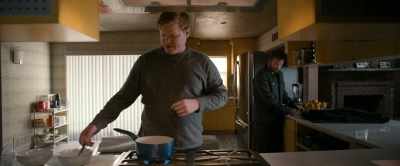Just straight down the hall
all the way in the back, - El Camino: A Breaking Bad Movie