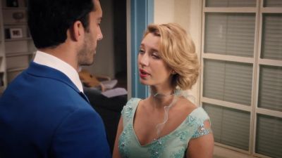 Just talk to her, okay? - Jane the Virgin