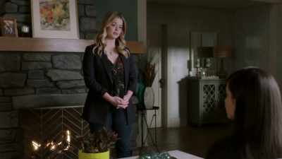 Just so that this doesn't
all blow up in our faces.. - Pretty Little Liars: The Perfectionists
