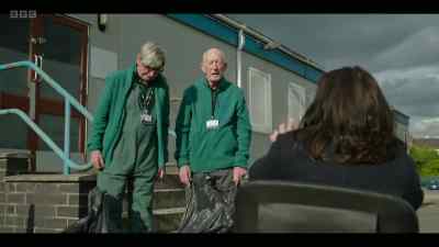 Just there on the right, please. - Waterloo Road