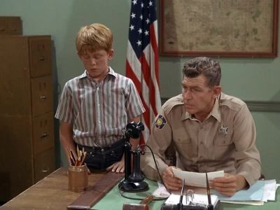JUST THOUGHT I'D
DROP AROUND AND SAY HI. - The Andy Griffith Show
