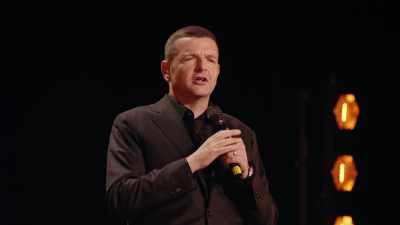 Just trying to keep
a couple of stone - Kevin Bridges: The Overdue Catch-Up