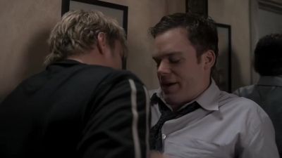 - Just wait a second.
- What's the matter? - Six Feet Under