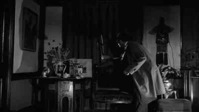 Just wait here while I
go in with Miss Elcott. - Mystery Street