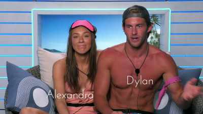 JUST WALK FORWARD, BOOM, DUN,
GET THE THING, PUT IT IN THE - Love Island