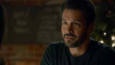 Just because you can't
see your mom anymore, - Christmas Under the Lights