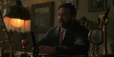 Just so you know, we close in 10 minutes. - Motherland: Fort Salem