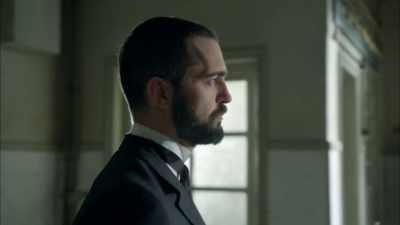 Justin!
[ Chuckles ] - Grand Hotel