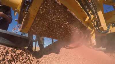 Justin and Dan keep digging. - Outback Opal Hunters