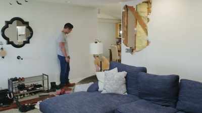 - [Justin] Yes.
- [Jasmine] Whoever installed this tile, - Help! I Wrecked My House