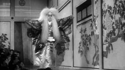 Kabuki developed into a striking
form of theatre, - The Art of Japanese Life