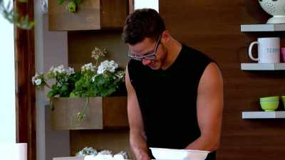 ‐KADY: Well, it doesn't
really matter.
‐Have some patience with me, - Love Island