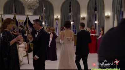 Kakšen shod, oče.
Mimogrede, čestitke. - Royal Matchmaker