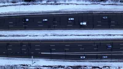 Kalbfleisch:
AS THEY APPROACHED, - Children of the Snow