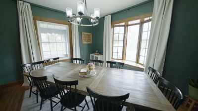 [Kansas] We eat in here. - Down Home Fab