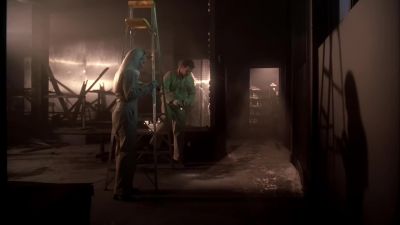 Κοίτα εδώ. - CSI: Miami