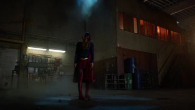 - Kara!
- Alex! - Supergirl