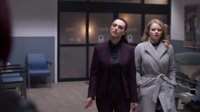 Kara, Alex. Where is he? - Supergirl
