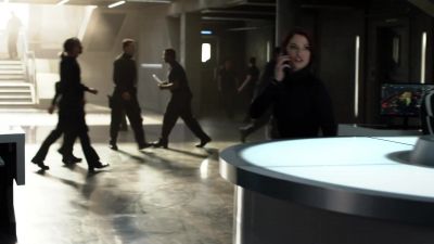 Kara, she hit another bank. - Supergirl