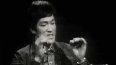 ...karena aku menjadi Bruce Lee. - Be Water