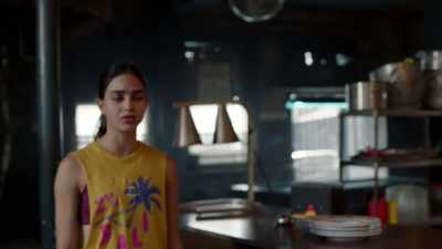 Karla, you should talk to Johnny. - Vida