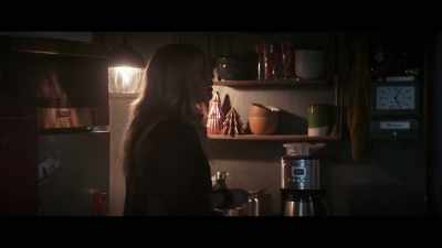Kate, this is not cutlery.
This is not cutlery. - Hawkeye