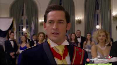 Kate? -Ja?
-Ob tebi čutim metuljčke. - Royal Matchmaker