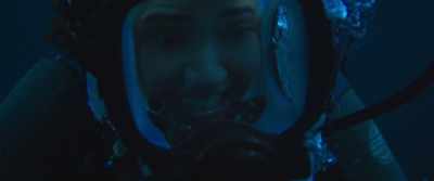 Kate".
Over here. - 47 Meters Down