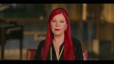 [Kate Pierson]
Everyone was unique, - Women Who Rock