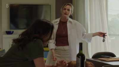 Kate, sorry. - The Holiday