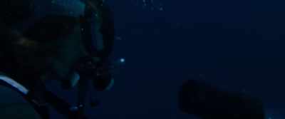 Kate? Uh-oh. - 47 Meters Down