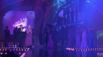 KATHY: The third runner-up is......Nebraska! - Miss Congeniality