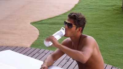 KATIE: Well, I'm like it's
completely open‐minded like, - Love Island