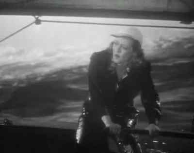 Katie! We're headed
for the reefs! - A Stolen Life