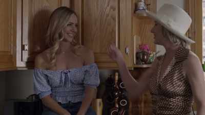 [Katrina and Melody laughing] - Frankie Meets Jack